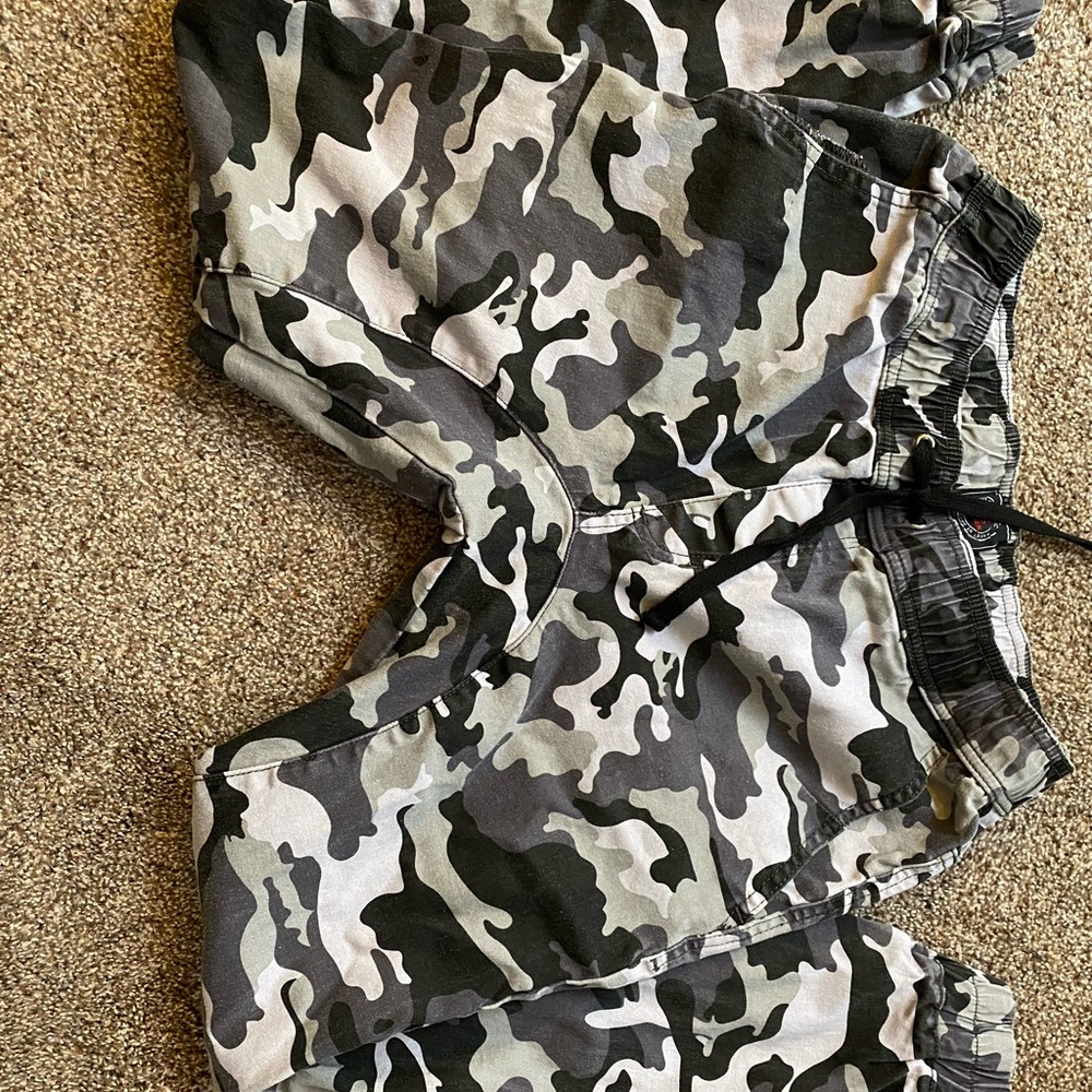 2 pairs MENS size M joggers